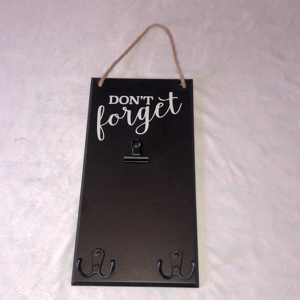 Rustic “Don’t Forget” Plaque